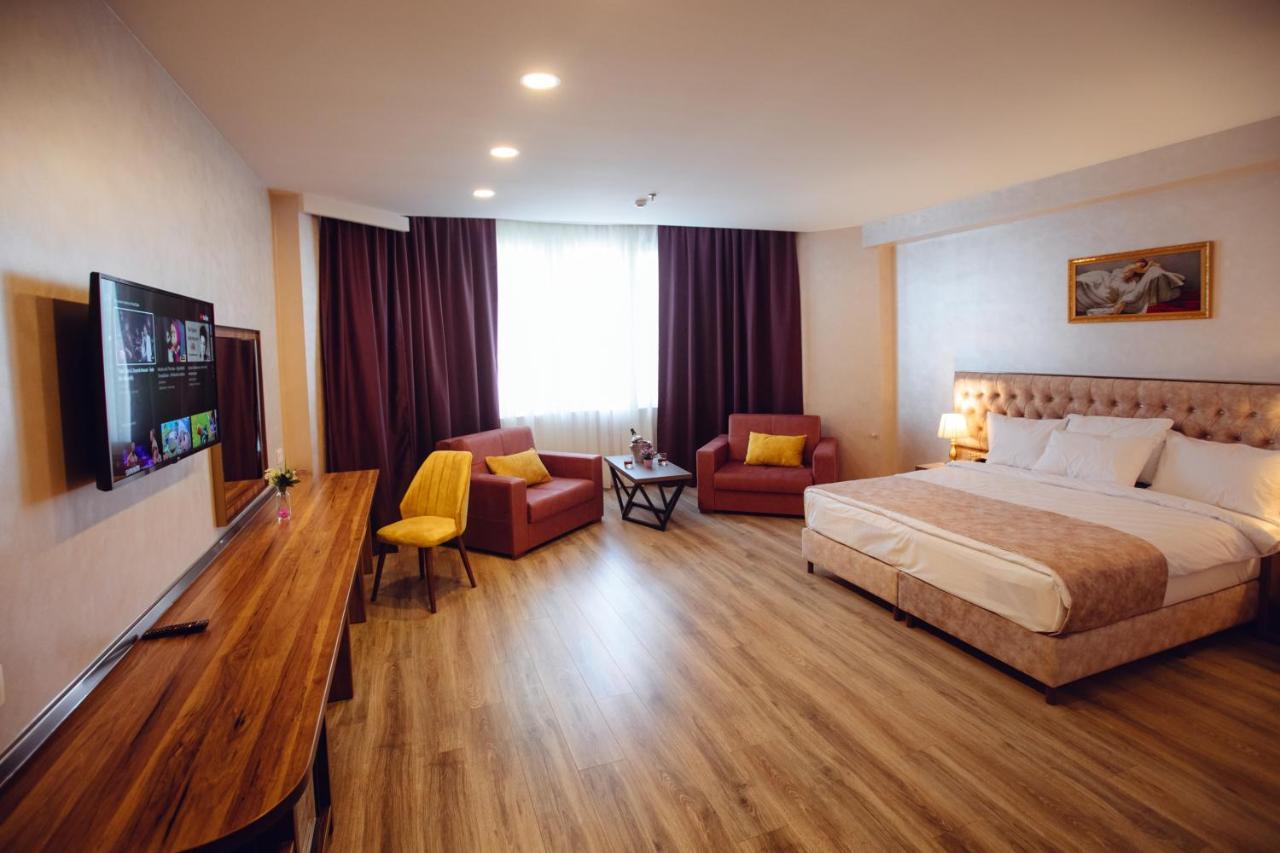 La Corne Hotel Baku Exterior photo