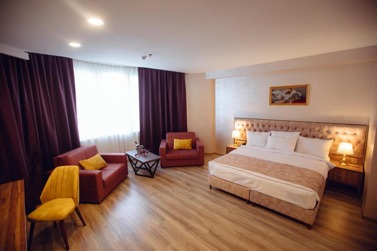 La Corne Hotel Baku Exterior photo